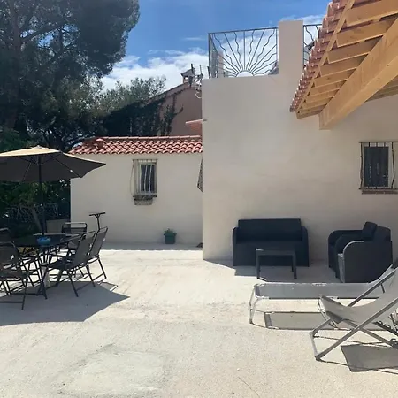 Holiday home Maison De *