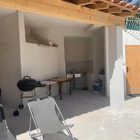 Maison De Toulon