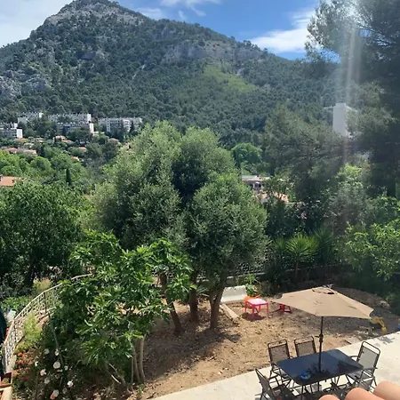 Holiday home Maison De *