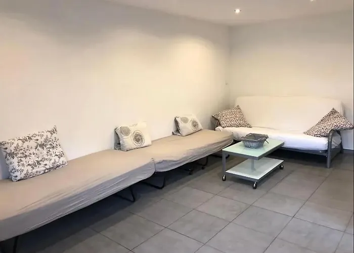 Maison De טולון