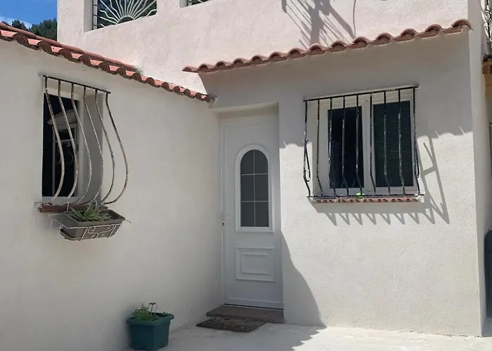 בית נופש Maison De *